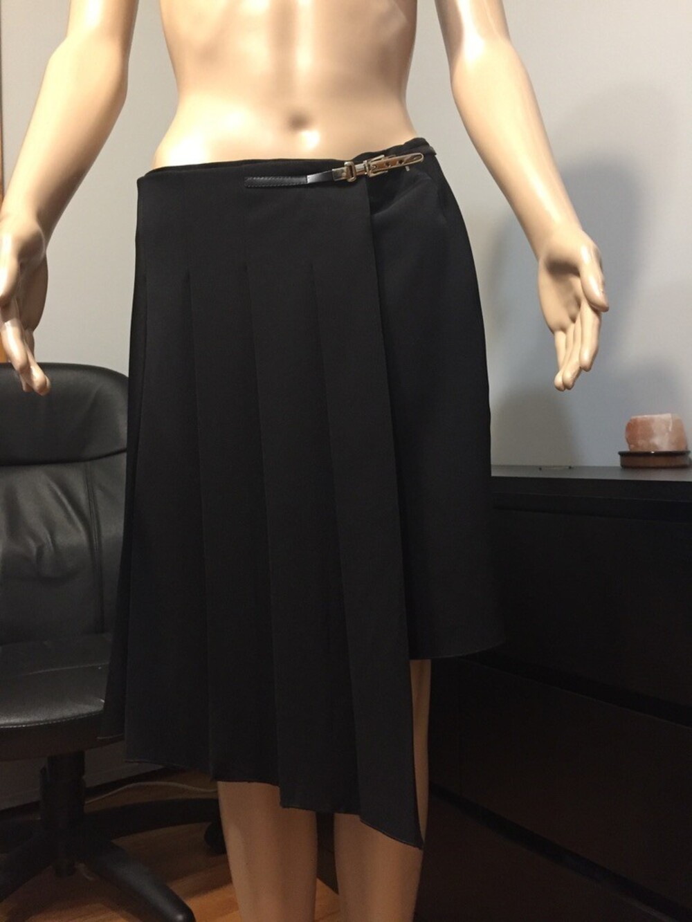 Asymmetric dark blue skirt by Sharagano. European size - M.